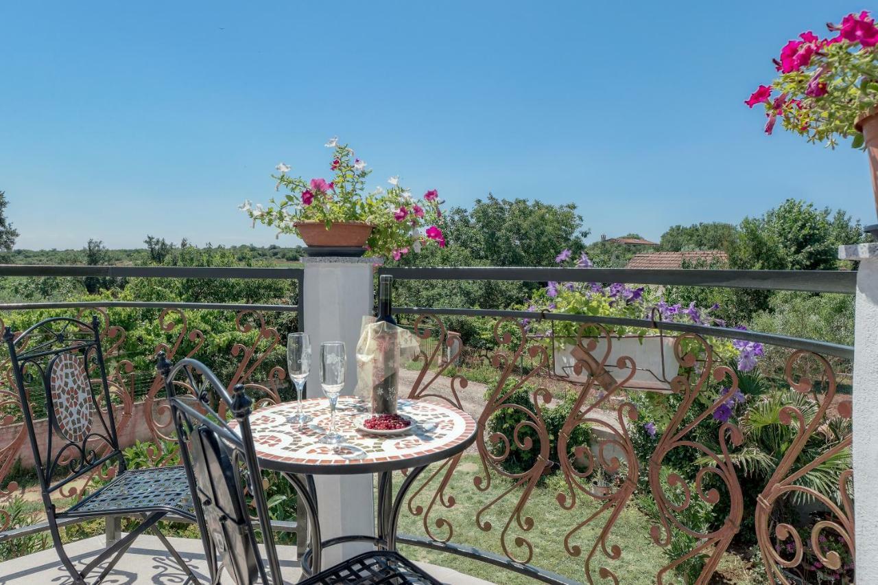 Apartment Lavander 02 *